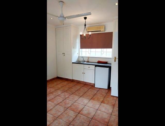 BEDROOM APARTMENT RENTED IN UMHLANGA CENTRAL